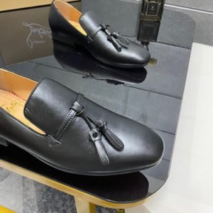 High Quality Shoe