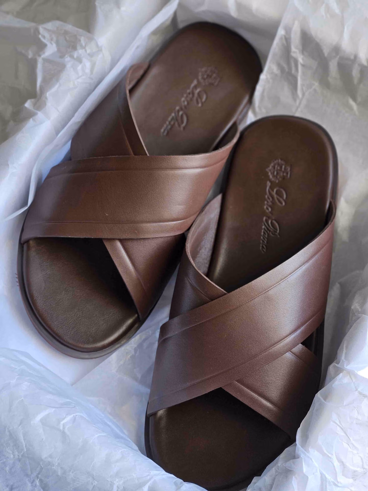 LORO PIANA Waikiki Velcro-Strap Sandals LORO PIANA Waikiki Velcro-Strap Sandals