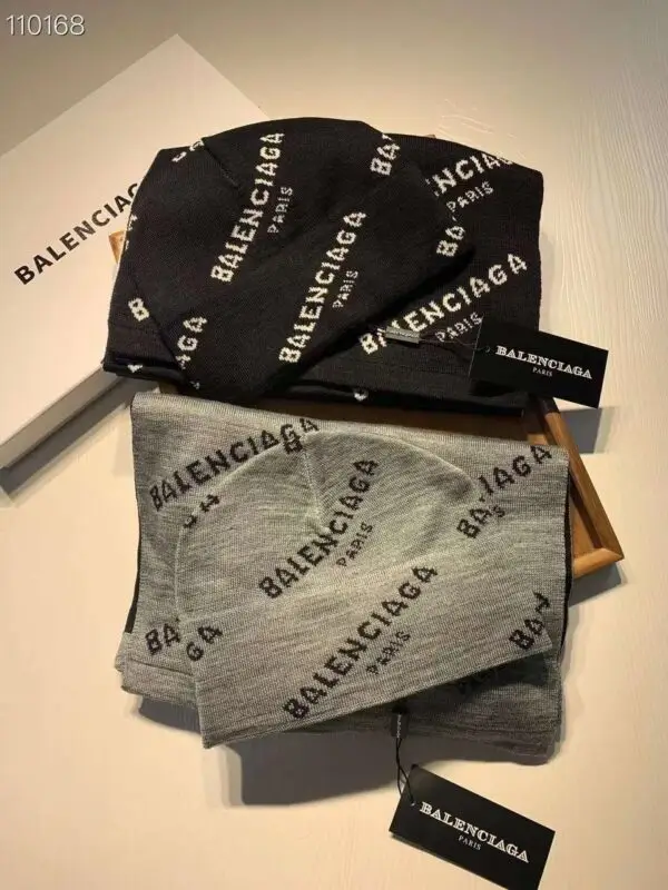 BALENCIAGA