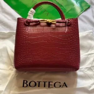 BOTTEGA Alligator Leather Tote Bag