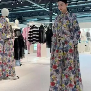 CHANEL Burgundy Half-Button Skirt