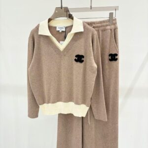 CHANEL Cashmere Sweater & Sweatpants Set
