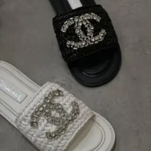 CHANEL Signature CC Logo Slides