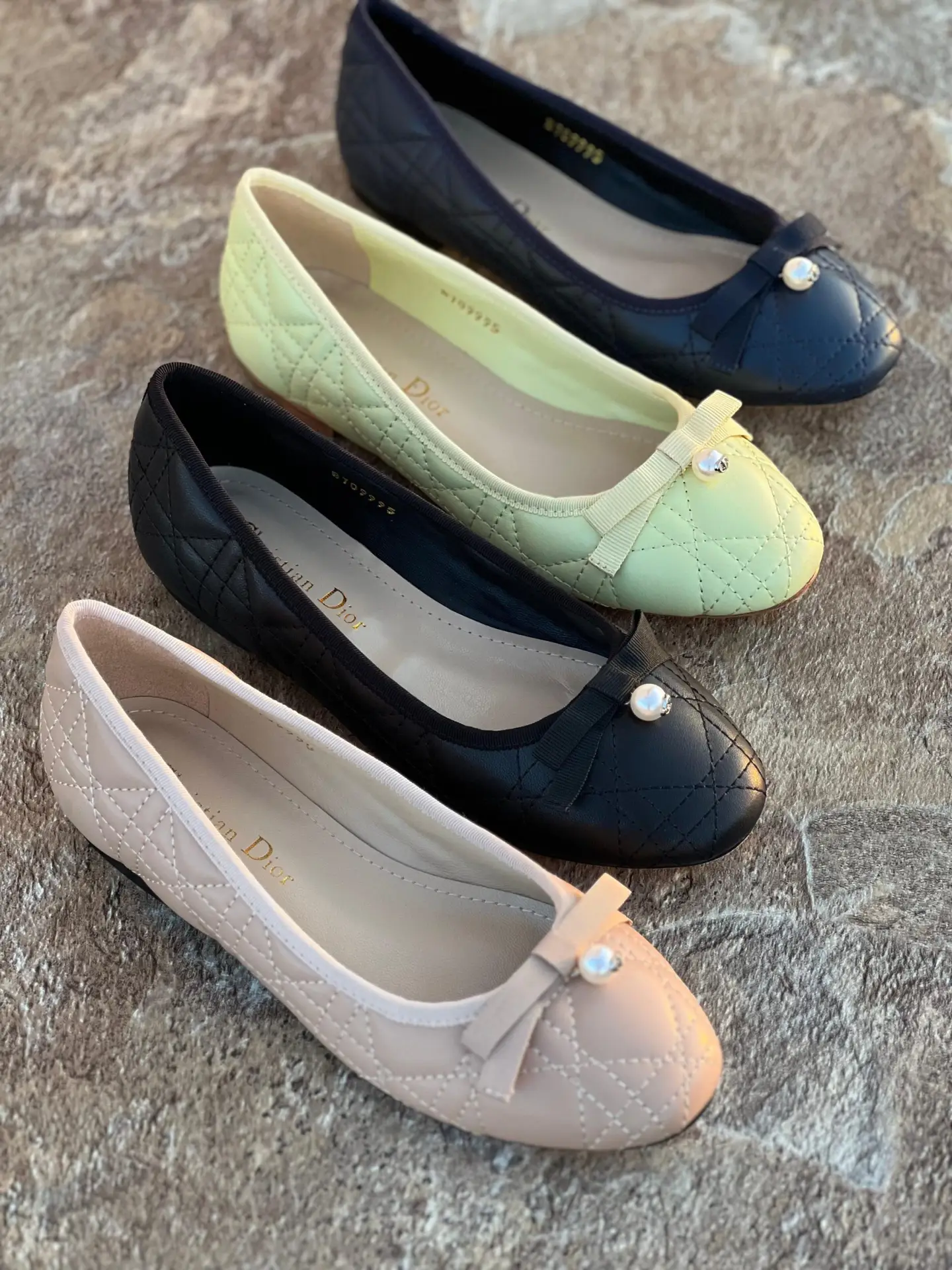 DIOR CD Logo Lambskin Leather Flat Sandal DIOR CD Logo Lambskin Leather Flat Sandal