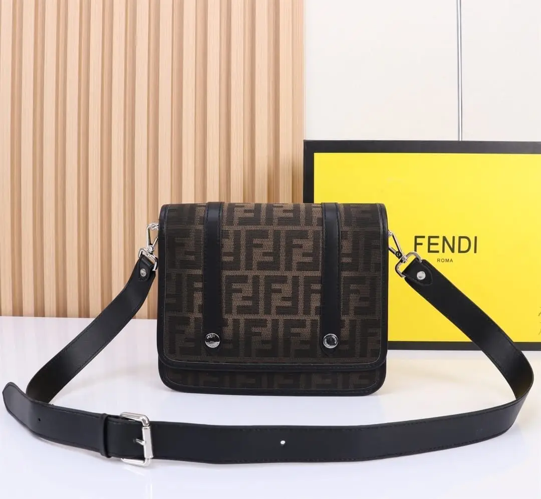 FENDI Messenger Bag FENDI Messenger Bag
