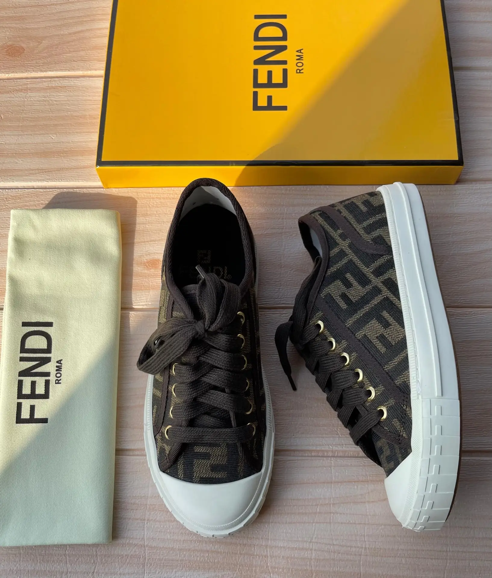 FENDI Domino Sneakers FENDI Domino Sneakers
