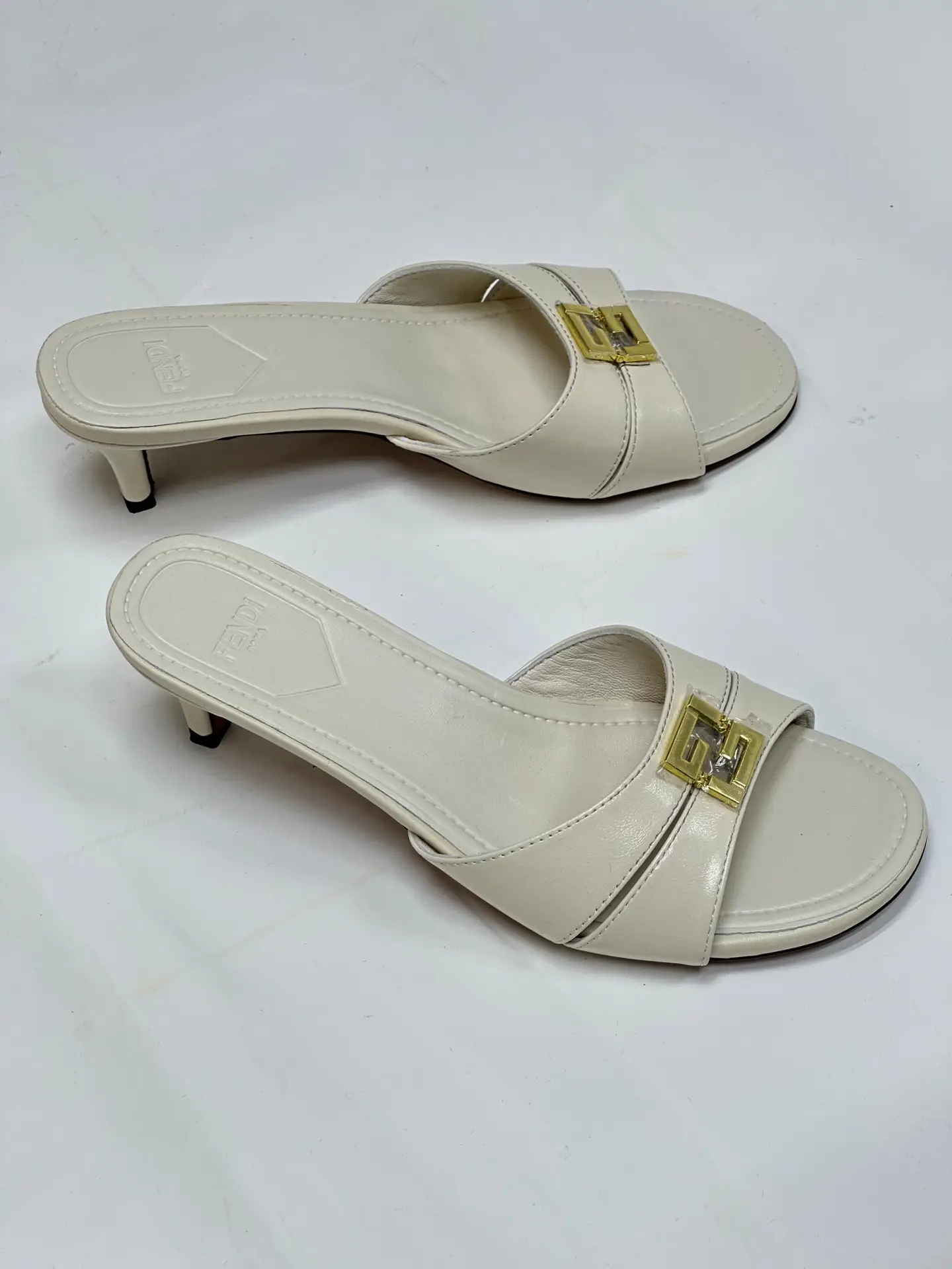 FENDI FFold Leather Sandal FENDI FFold Leather Sandal