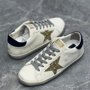 GOLDEN GOOSE