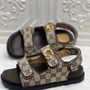 GUCCI Marmont GG Sandals