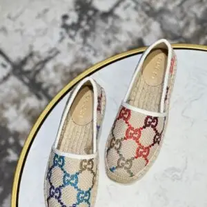 GUCCI Horsebit Loafers