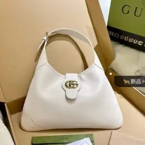 Gucci Aphrodite Medium Shoulder Bag