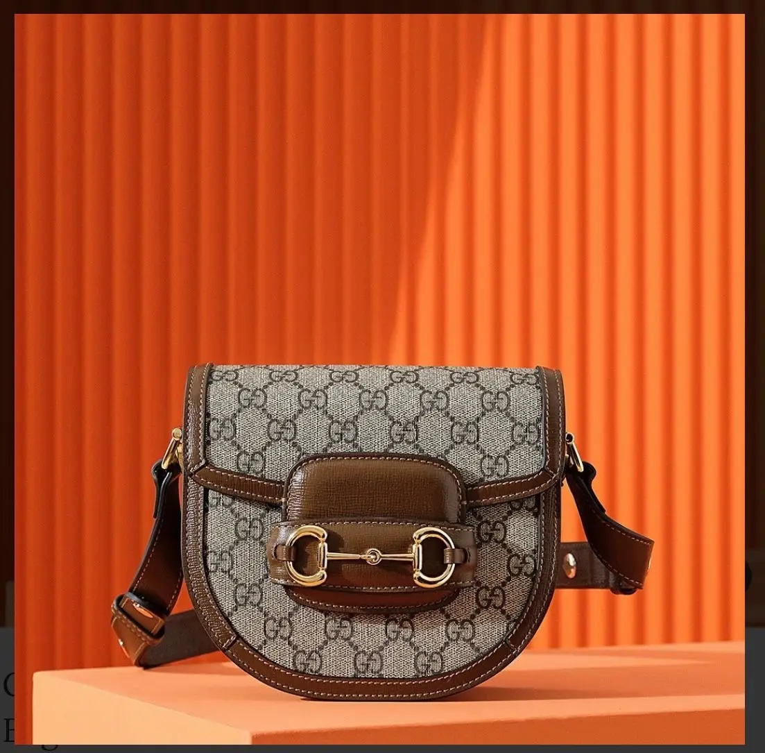 GUCCI Horsebit Shoulder Bag GUCCI Horsebit Shoulder Bag