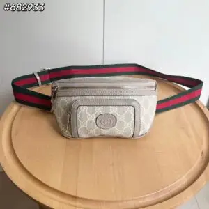 GUCCI Supreme Belt Bag