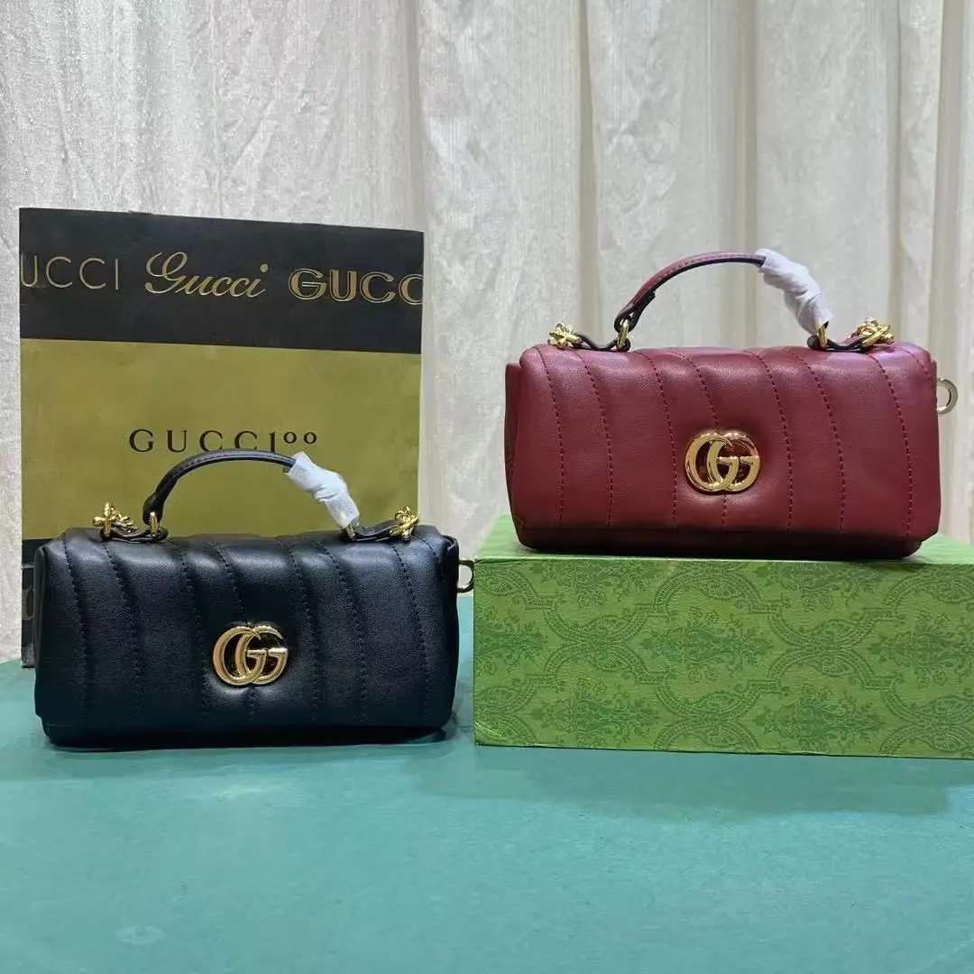 GUCCI Leather Shoulder Bag GUCCI Leather Shoulder Bag