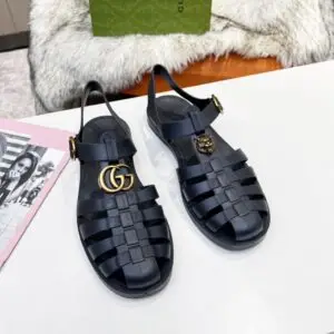 GUCCI Rubber Logo Buckle Sandals