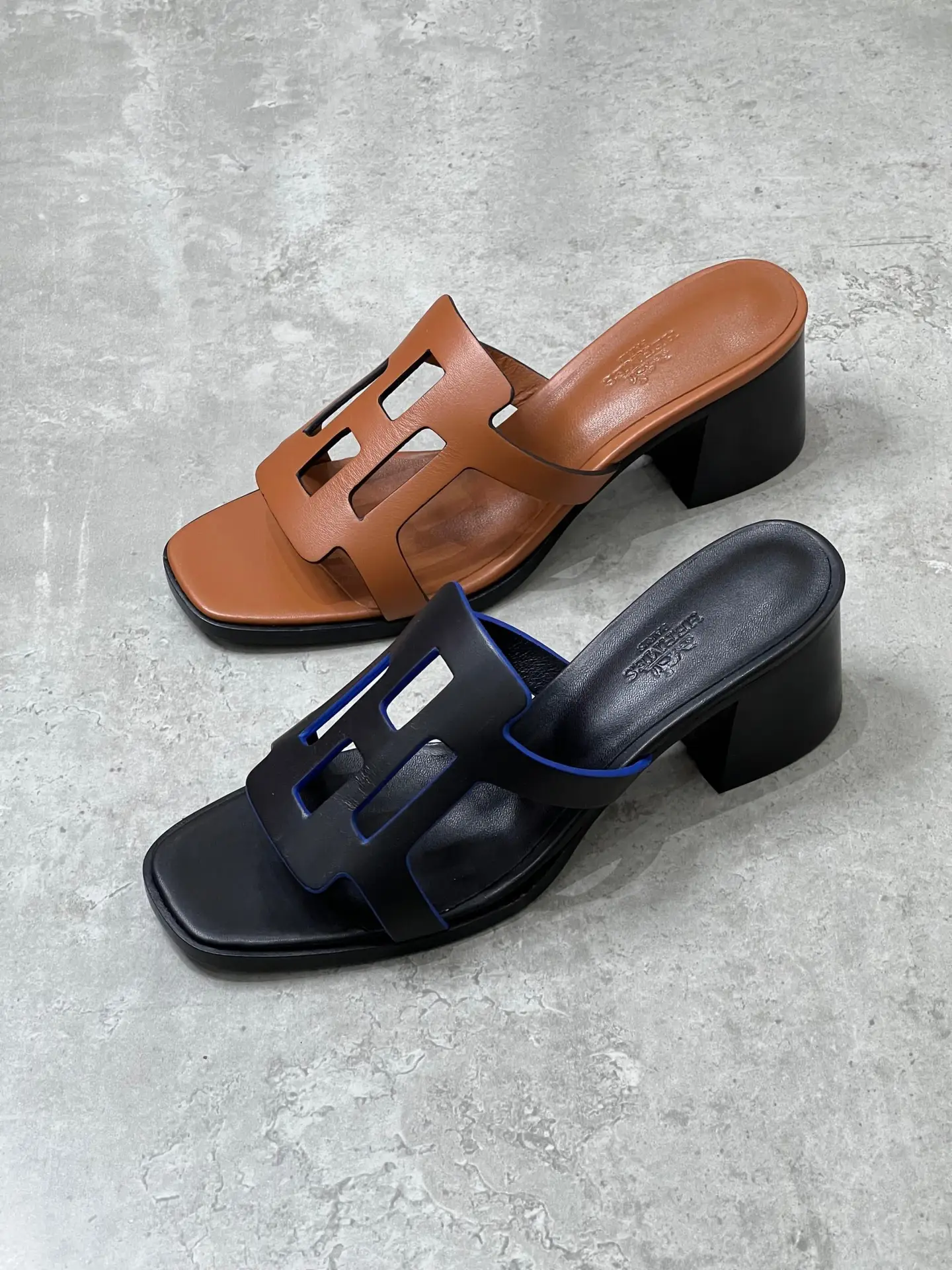 HERMES Izzy Heeled Sandal HERMES Izzy Heeled Sandal