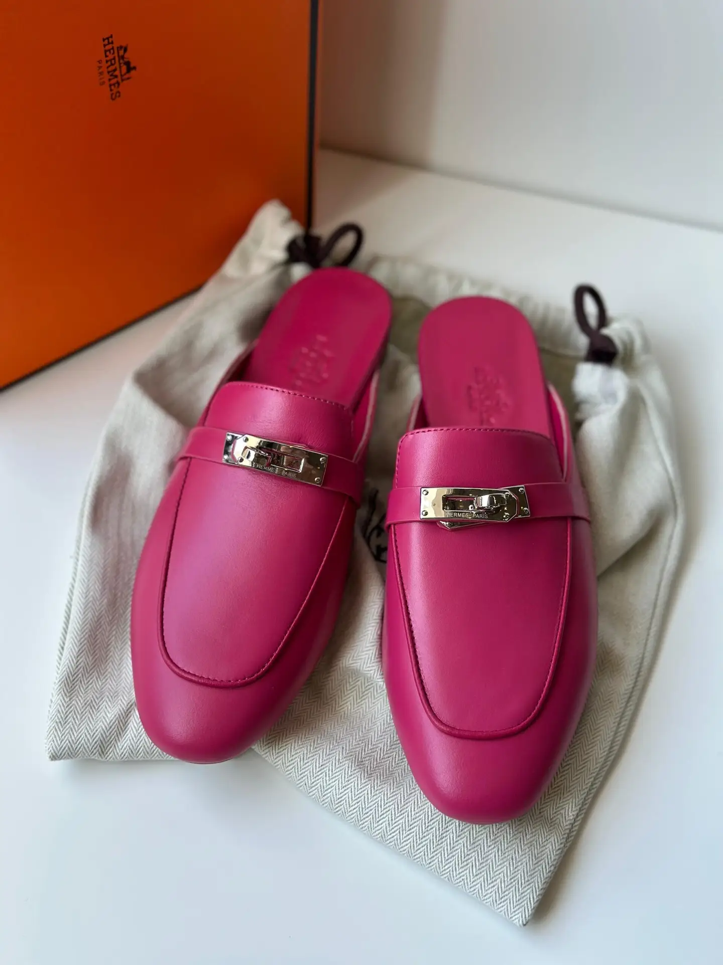 HERMES Elegant Dark Pink Women's Shoes HERMES Elegant Dark Pink Women's Shoes