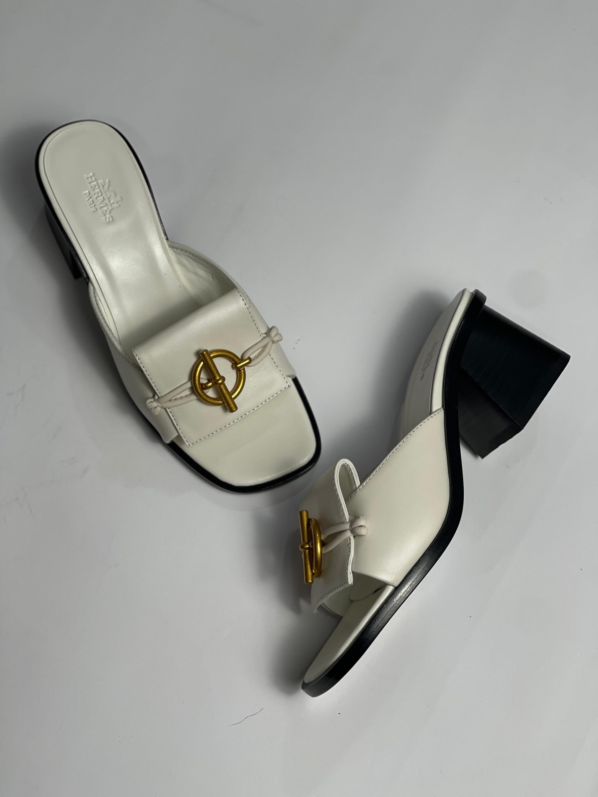 HERMES White Mid Heel Sandal HERMES White Mid Heel Sandal