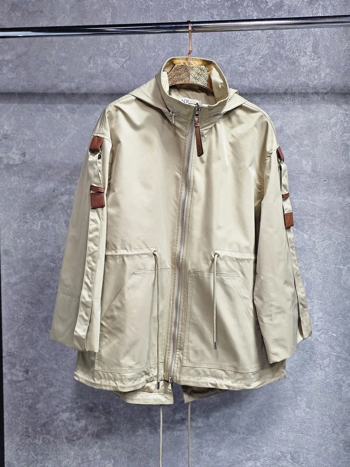 LOEWE Hooded Zipper Jacket LOEWE Hooded Zipper Jacket