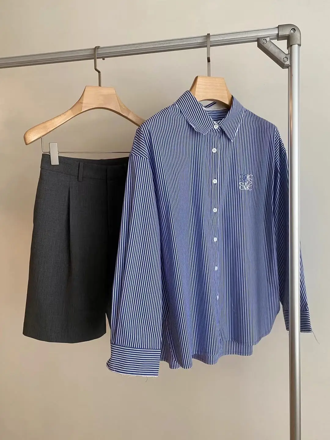 L OE WE Korean Striped Shirt L OE WE Korean Striped Shirt