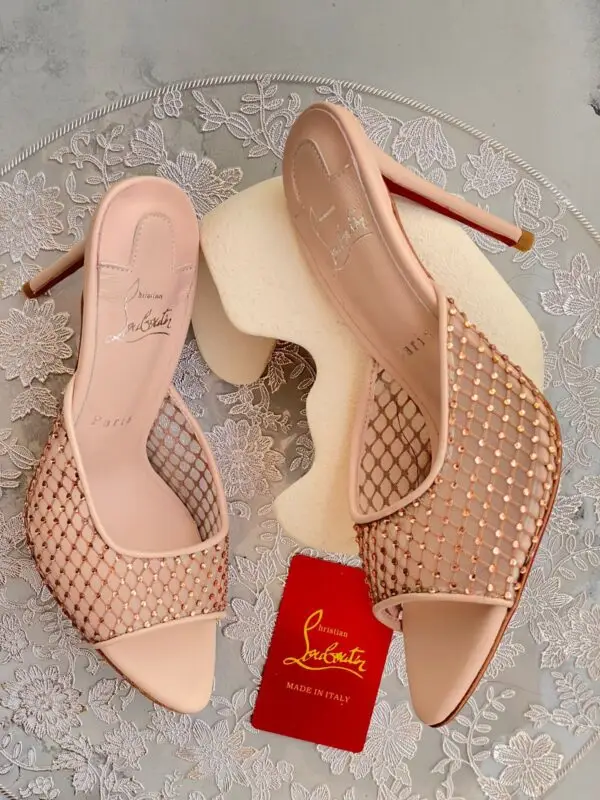 LOUBOUTIN