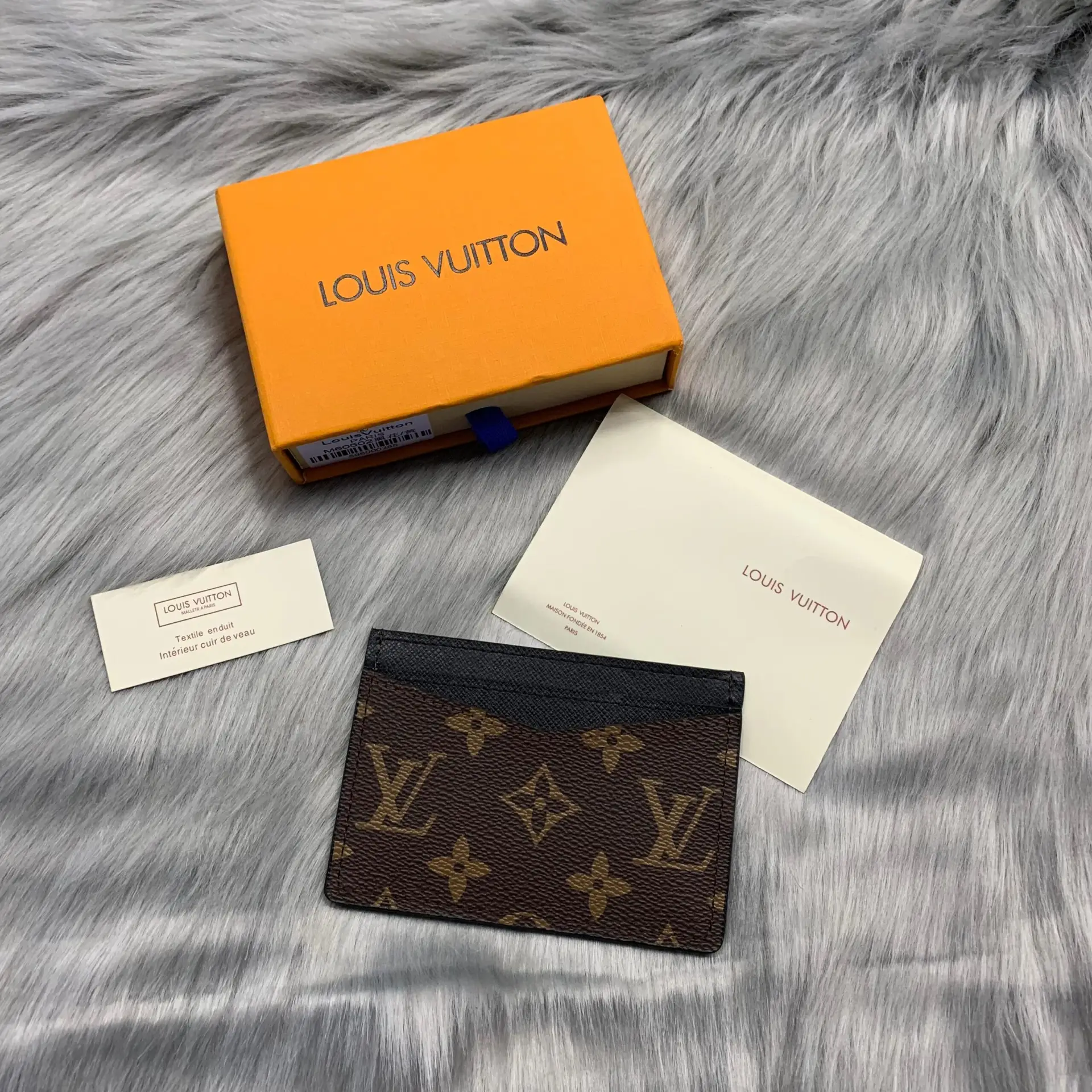 LOUIS VUITTON LOUIS VUITTON