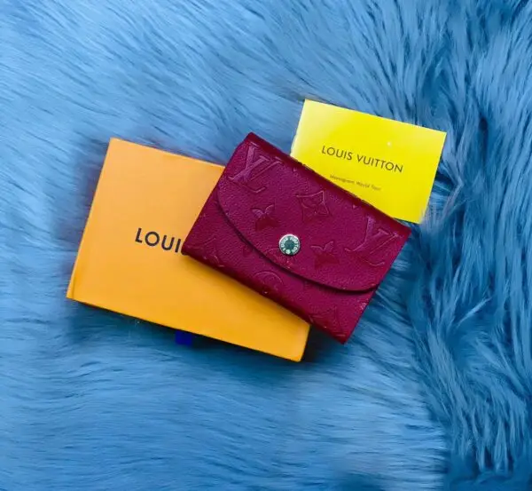 LOUIS VUITTON