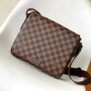 Louis Vuitton District Messenger Bag