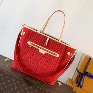 Louis Vuitton Neverfull Bandoulière Bag