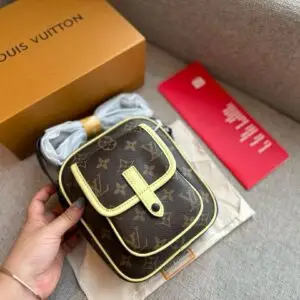 Louis Vuitton Wearable Wallet