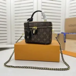 LOUIS VUITTON Vanity Chain Pouch