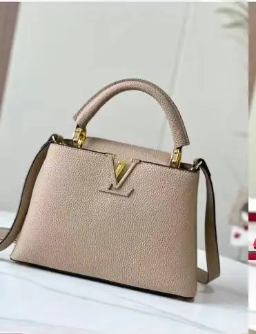 LOUSE VUITTON Capucines BB Bag LOUSE VUITTON Capucines BB Bag