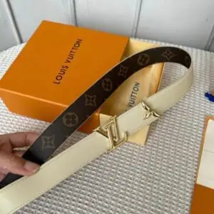 LOUSE VUITTON