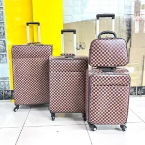 LOUSE VUITTON