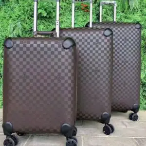 LOUSE VUITTON