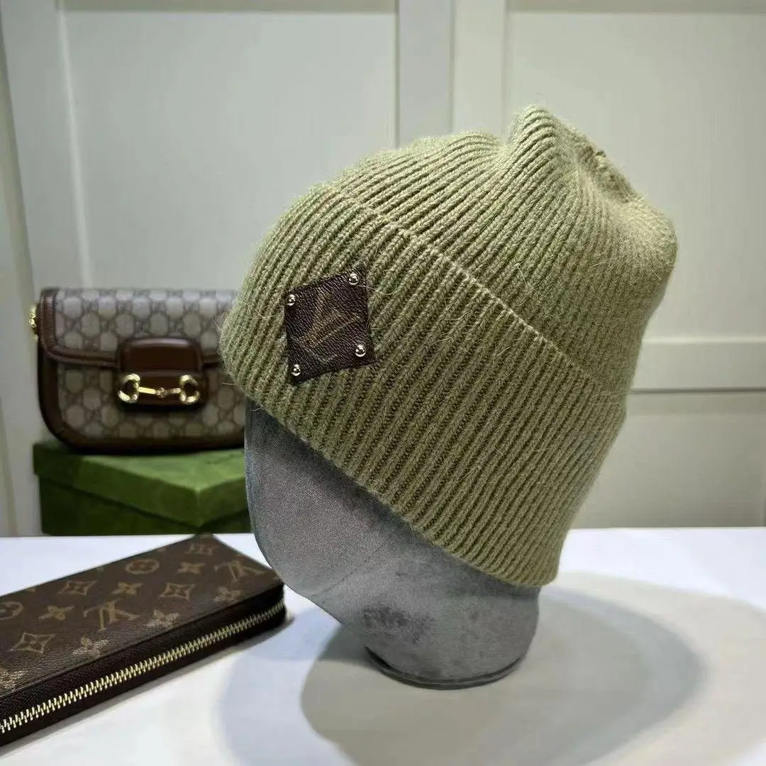 LOUIS VUITTON Beanie LOUIS VUITTON Beanie