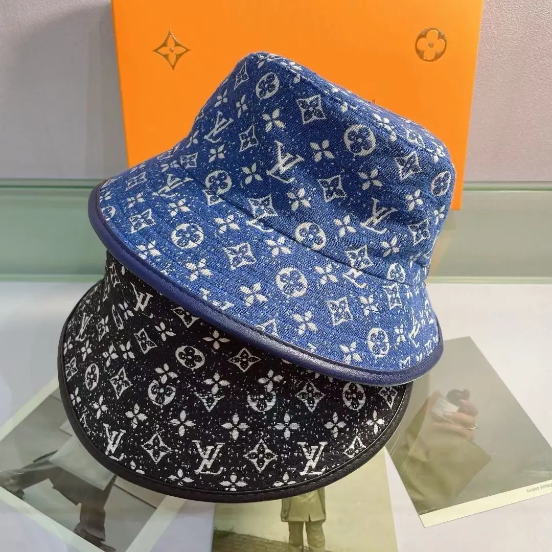 LOUIS VUITTON Bucket Hat LOUIS VUITTON Bucket Hat