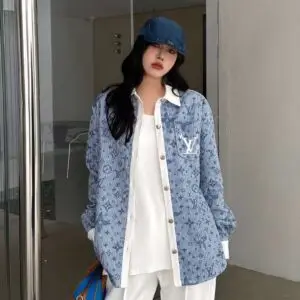 LOUSE VUITTON
