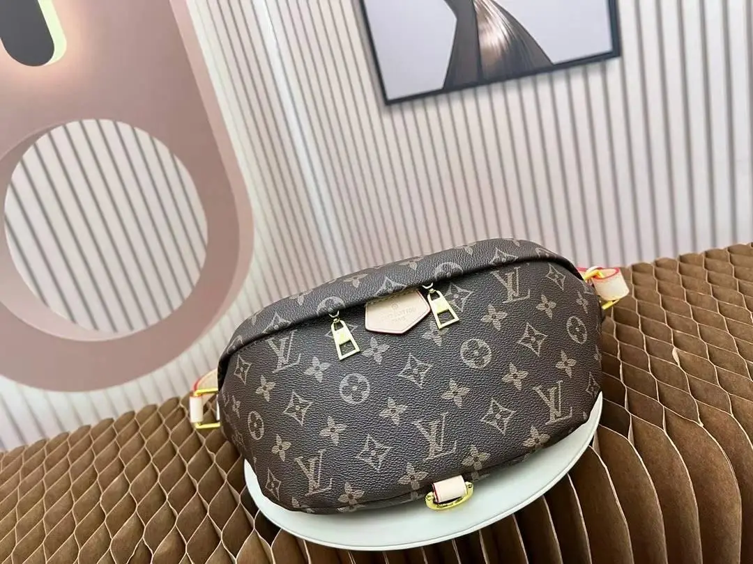 Louis Vuitton Monogram Bum Bag Louis Vuitton Monogram Bum Bag