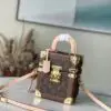 LOUSE VUITTON Camera Box Bag