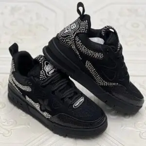 LOUIS VUITTON Leather Casual Sneakers