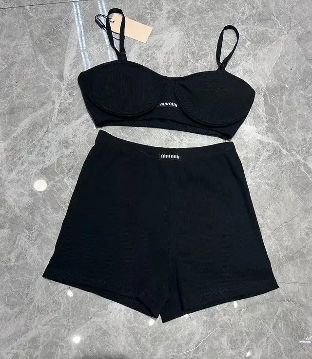 MIU MIU Luxury Lace Bra & Shorts Set MIU MIU Luxury Lace Bra & Shorts Set