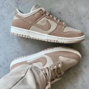 NIKE DUNK LOW SE “ SANDDRIFT “