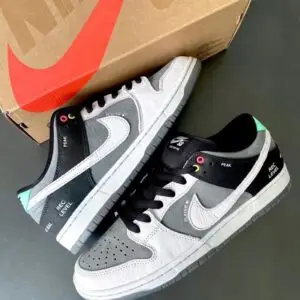 Nike SB Dunk Low
