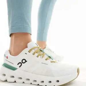 ON RUNNING CLOUDRUNNER 2 UNDYE GREEN