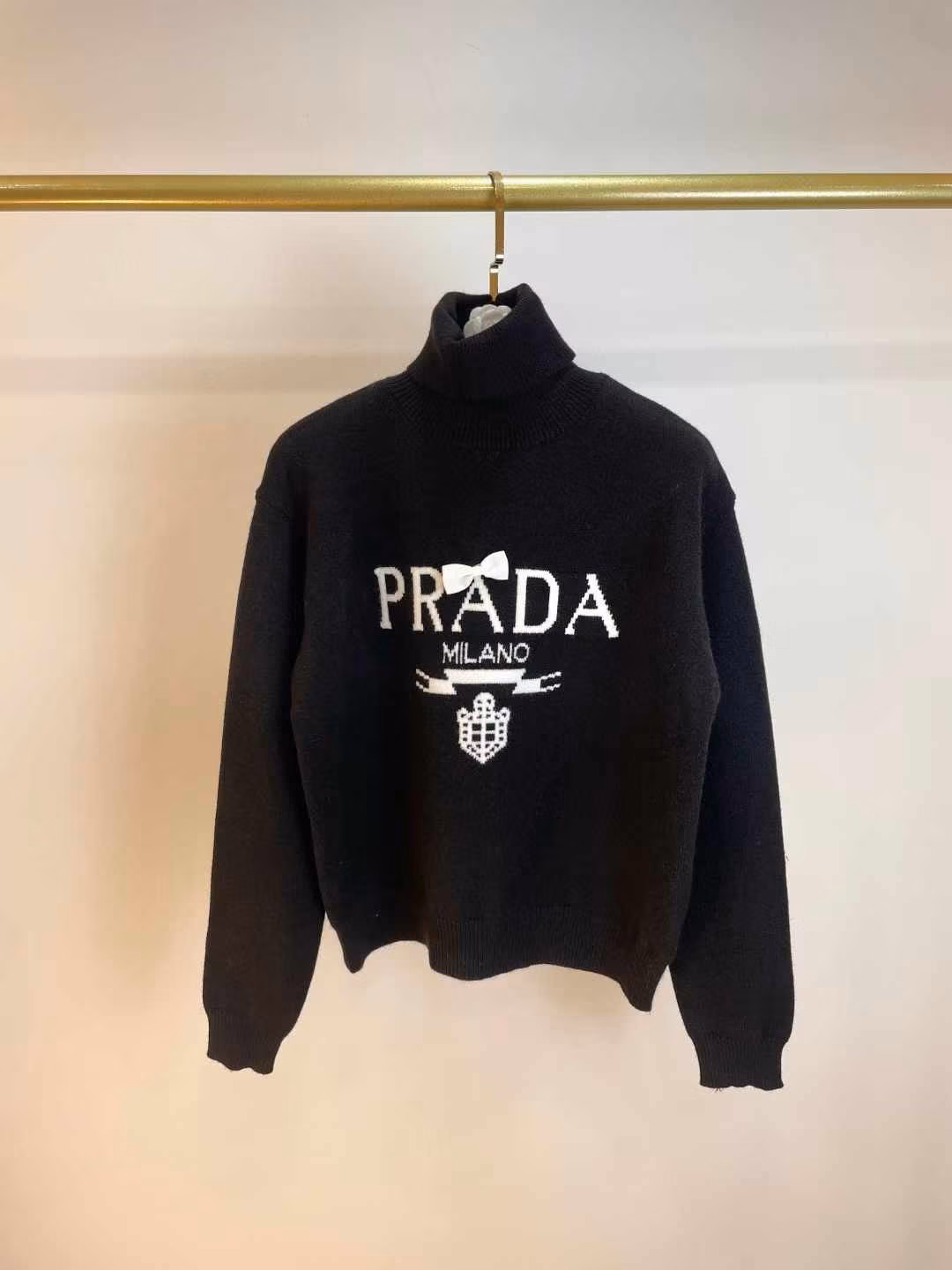 PRADA Logo Knit Sweater PRADA Logo Knit Sweater
