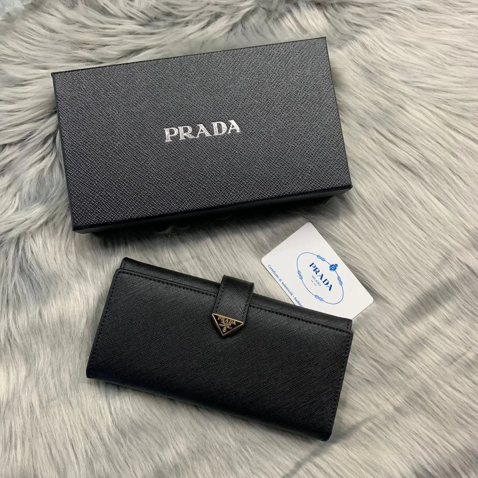 PRADA PRADA