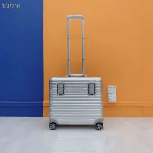 RIMOWA Cabin size | 1800 AED