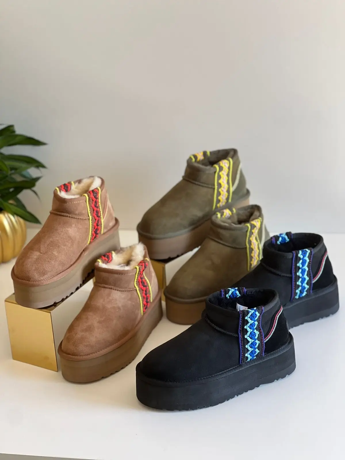 UGG Classic Mini Platform Boots UGG Classic Mini Platform Boots