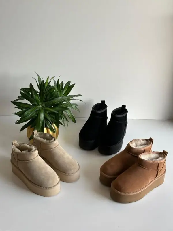 UGG